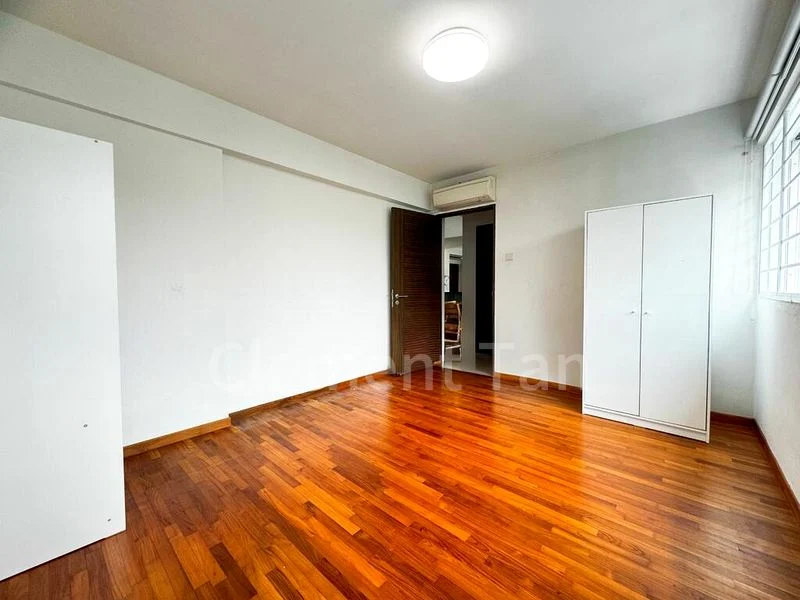 5 Room (5STD) HDB for Sale in  20 Holland Drive - Image 13