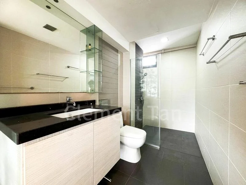 5 Room (5STD) HDB for Sale in  20 Holland Drive - Image 4