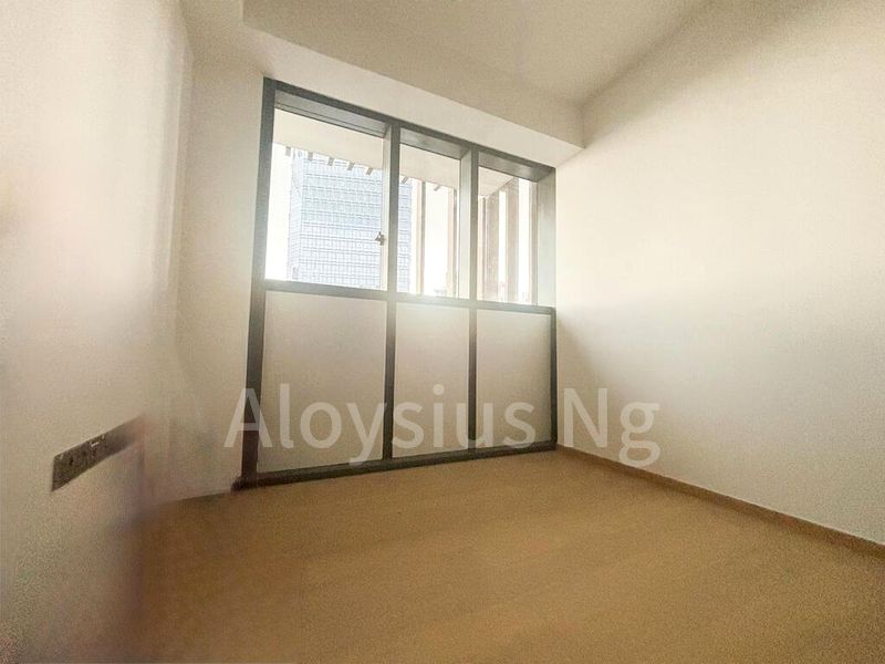 2 Bed Condo for Rent in  Newport Residences / Newport Tower - Image 7