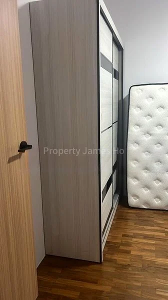 Common Room (HDB) for Rent in 518 Tampines Central 7 - Image 4