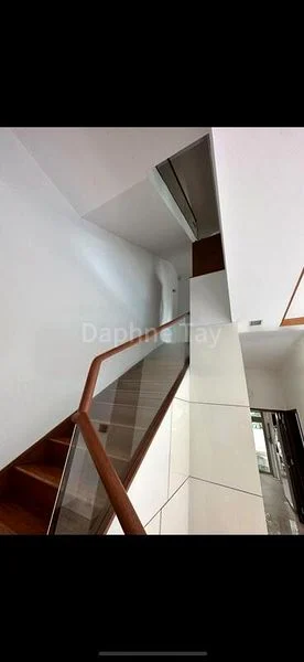4+1 Bed Semi-Detached House (Landed) for Sale in  Bo Seng Avenue - Image 5
