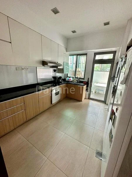 4+1 Bed Semi-Detached House (Landed) for Sale in  Bo Seng Avenue - Image 4