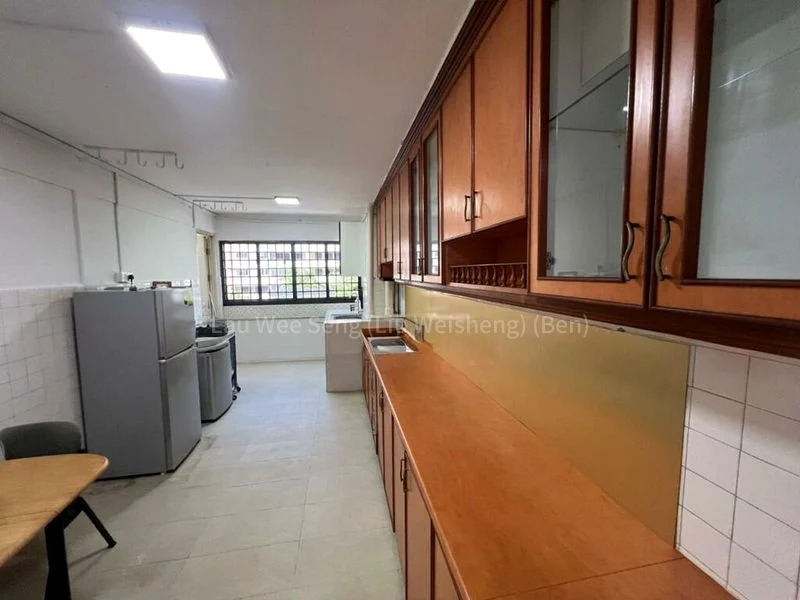 3 Room (3NG) HDB for Rent in 705 Clementi West Street 2 - Image 2