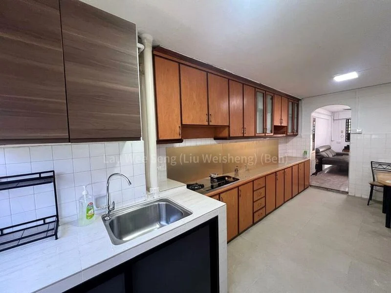 3 Room (3NG) HDB for Rent in 705 Clementi West Street 2 - Image 1