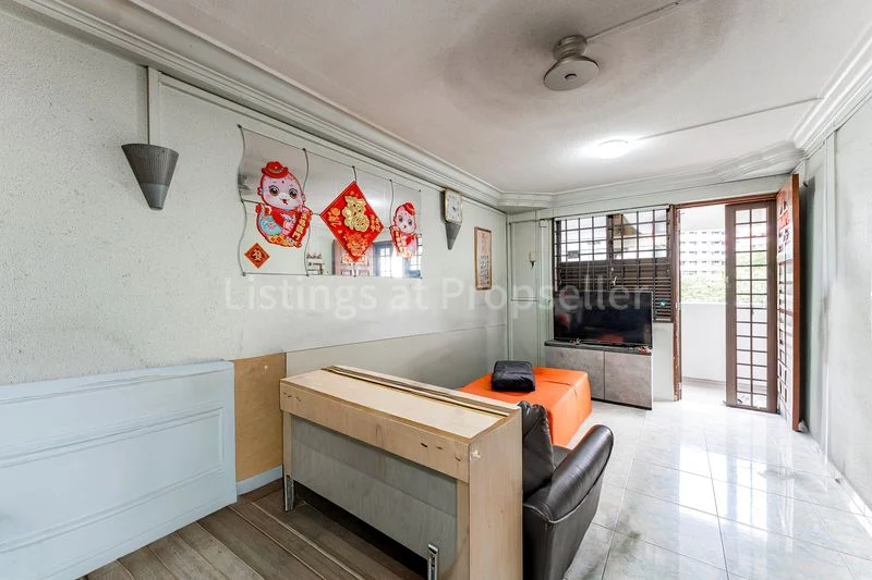 3 Room (3S) HDB for Sale in 36 Circuit Road - Image 2