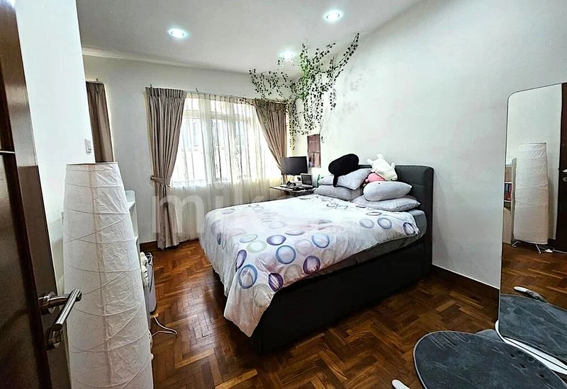 5 Bed Terraced House (Landed) for Sale in Park Villas - Image 4