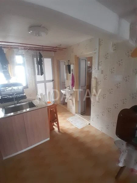 Common Room (HDB) for Rent in  59 Marine Terrace - Image 4