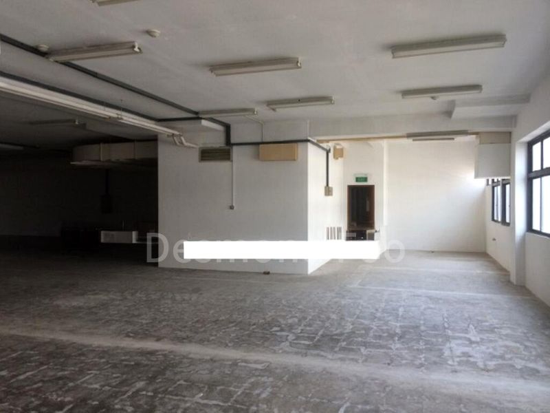 Light Industrial (B1) for Rent: Industrial Unit in Defu Industrial Estate - Image 2