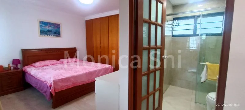 Executive HDB for Sale in 286B Toh Guan Road - Image 7
