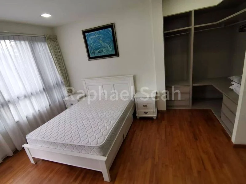 4 Bed Condo for Rent in  Vue 8 Residence - Image 5