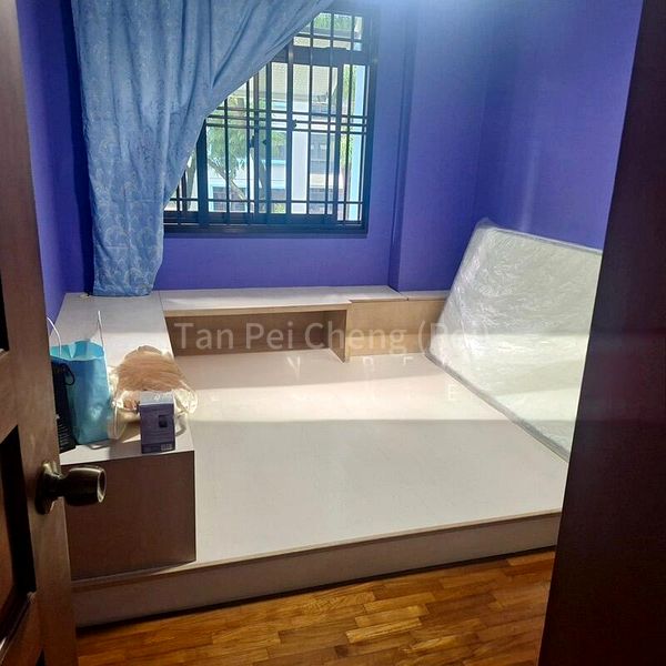 Common Room (HDB) for Rent in  272C Jurong West Street 24 - Image 6