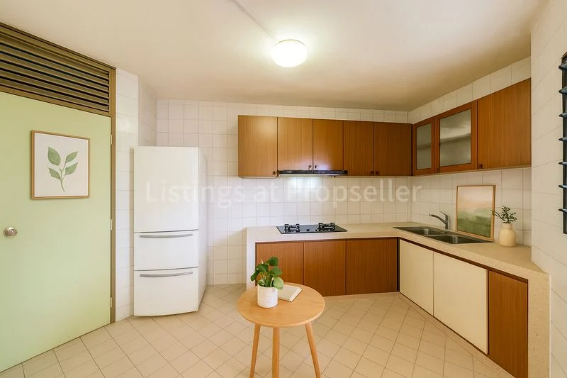 4 Room (4A) HDB for Sale in 176 Lompang Road - Image 4