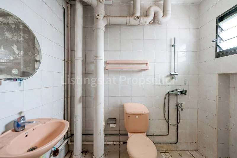 4 Room (4A) HDB for Sale in 176 Lompang Road - Image 10