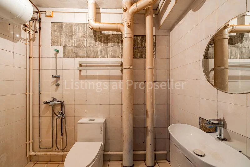 4 Room (4A) HDB for Sale in 176 Lompang Road - Image 9