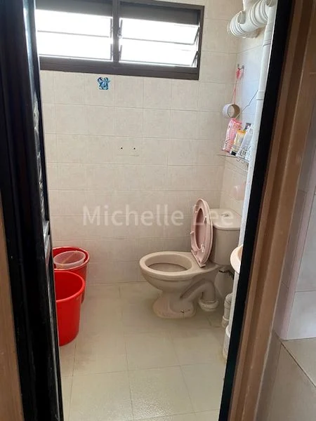 Common Room (HDB) for Rent in 322 Ang Mo Kio Avenue 3 - Image 3