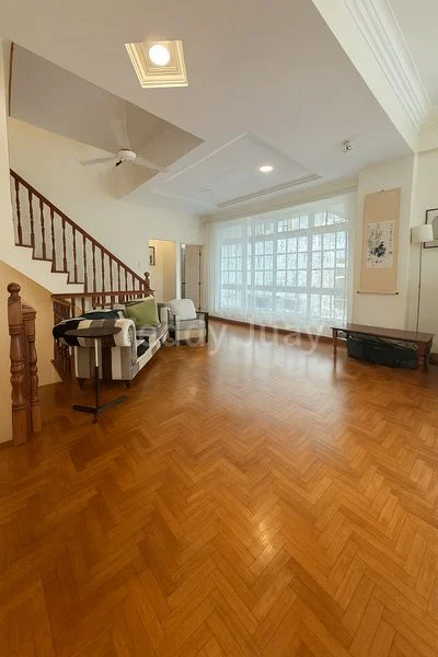 5 Bed Semi-Detached House (Landed) for Rent in  Eastwood Road - Image 6