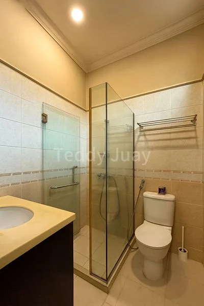 5 Bed Semi-Detached House (Landed) for Rent in  Eastwood Road - Image 15