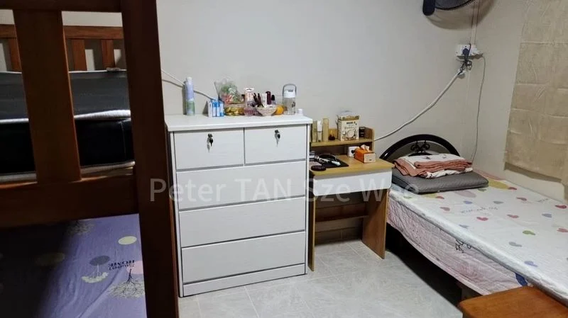 Common Room (HDB) for Rent in  675 Hougang Avenue 8 - Image 1