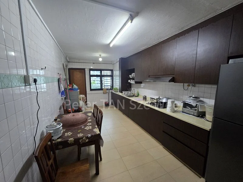 Common Room (HDB) for Rent in  675 Hougang Avenue 8 - Image 2