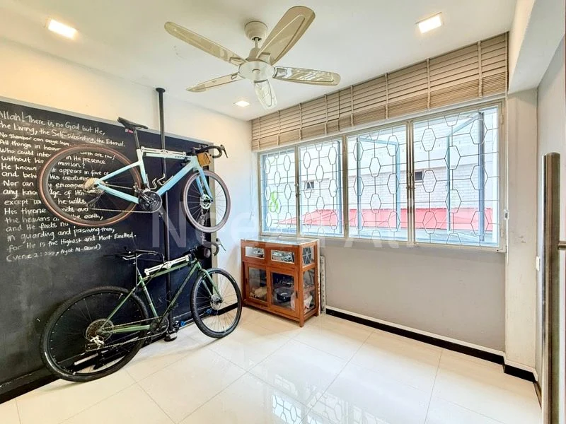 Executive HDB for Sale in  359 Yishun Ring Road - Image 11