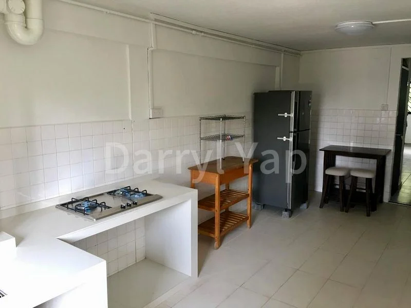 4 Room (4NG) HDB for Rent in 466 Ang Mo Kio Avenue 10 - Image 2
