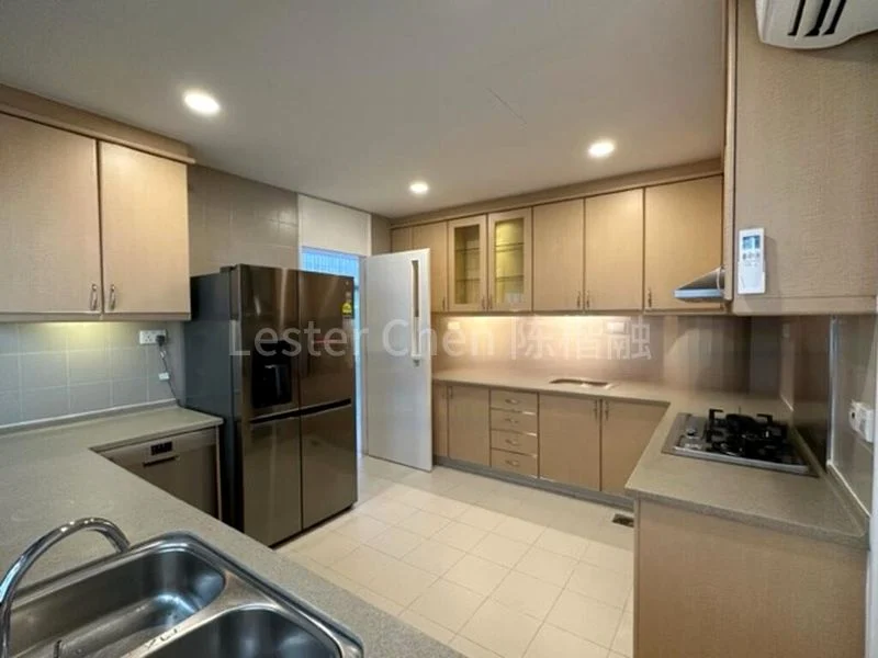 3 Bed Condo for Rent in The Colonnade - Image 4