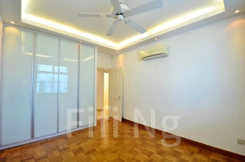 5 Bed Condo for Rent in  Spring Grove - Image 11