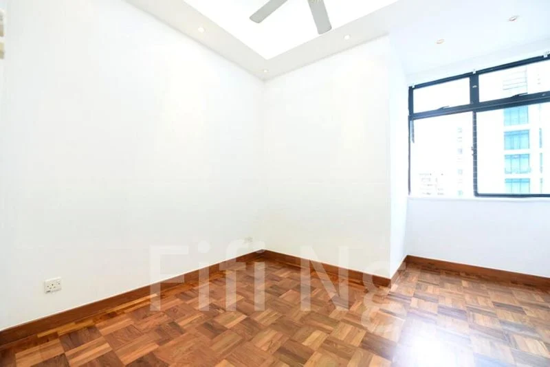 5 Bed Condo for Rent in  Spring Grove - Image 13