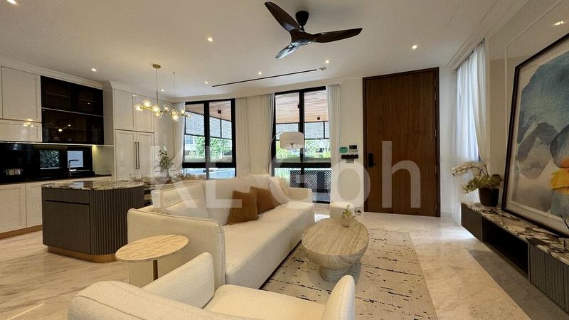 5 Bed Semi-Detached House (Landed) for Sale in  Jalan Loyang Besar - Image 5