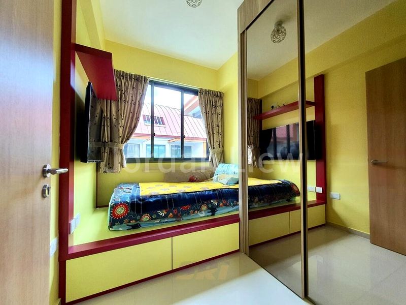 3 Bed Apartment (Condo) for Sale in  Floraview / Flora Vista - Image 2