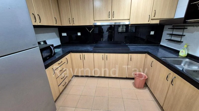 Common Room (Condo) for Rent in  Palm Gardens - Image 2