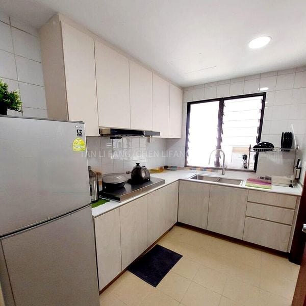 Room (Condo) for Rent in  Woodsvale - Image 2