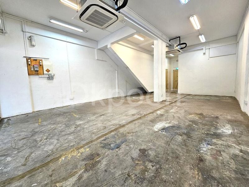 Shop / Shophouse for Rent: 456 Jurong West Street 41 - Image 2