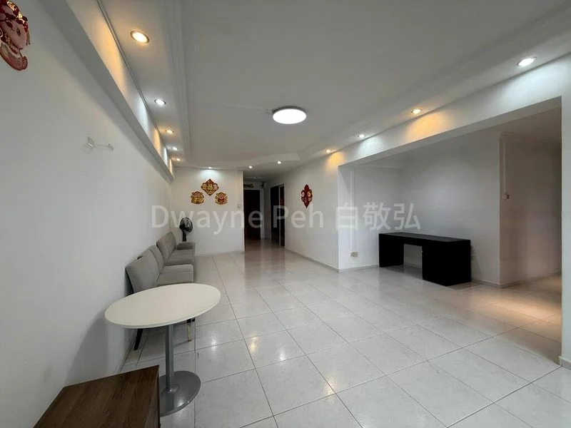 5 Room (5I) HDB for Rent in  587 Woodlands Drive 16 - Image 2
