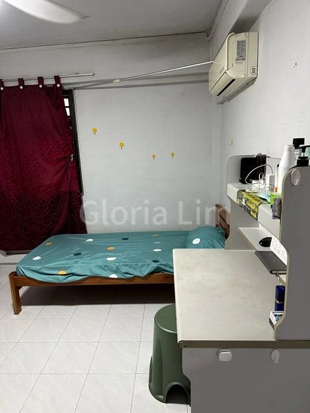 Common Room (HDB) for Rent in  233 Lorong 8 Toa Payoh - Image 5