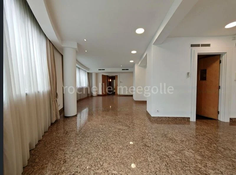 4 Bed Condo for Rent in  Grange 70 - Image 16