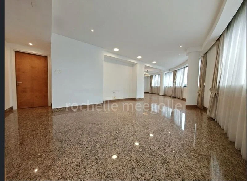 4 Bed Condo for Rent in  Grange 70 - Image 17