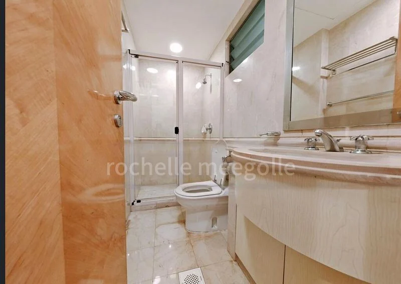 4 Bed Condo for Rent in  Grange 70 - Image 7