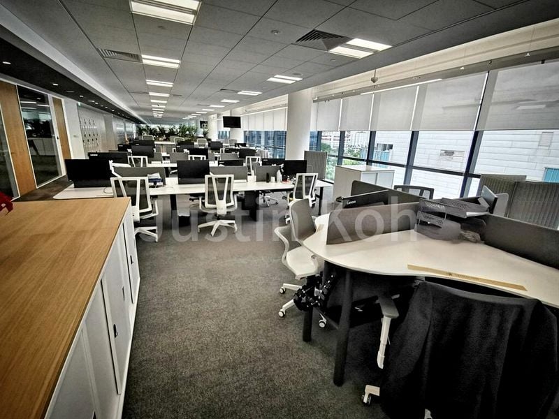 Office for Sale: Woods Square, Street 12 - Image 6