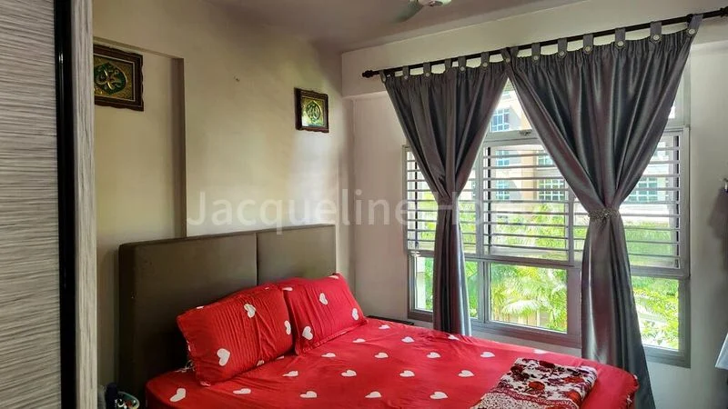5 Room (5I) HDB for Sale in  126A Canberra Street - Image 4