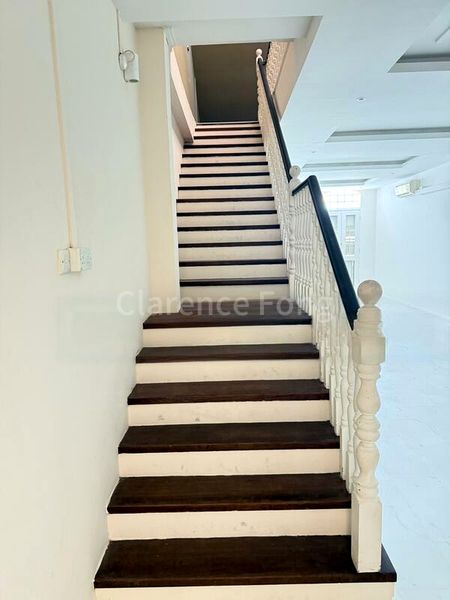Shop / Shophouse for Rent: 80 Arab Street - Image 3