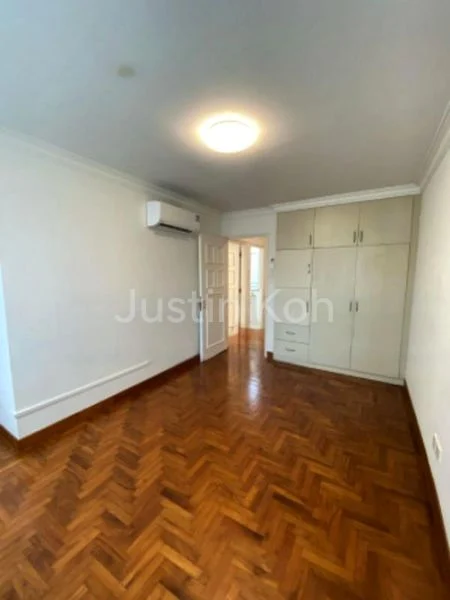 4 Bed Cluster House (Landed) for Rent in  Chancery Grove - Image 4