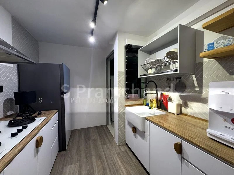 Common Room (Condo) for Rent in  Watercolours - Image 5