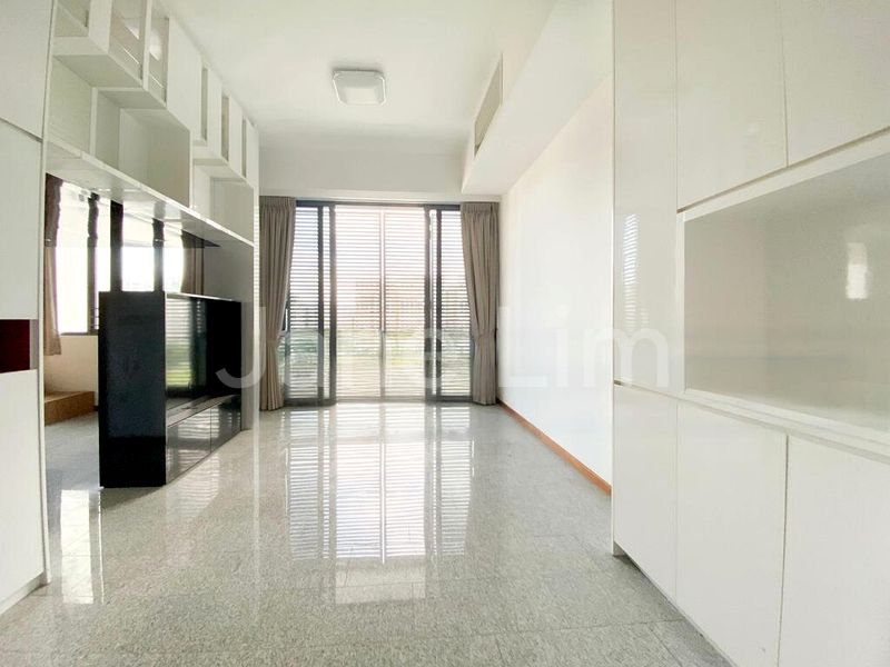 1 Bed Condo for Sale in Watertown - Image 2