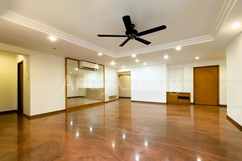 5 Room (5I) HDB for Sale in  202C Sengkang East Road - Image 3