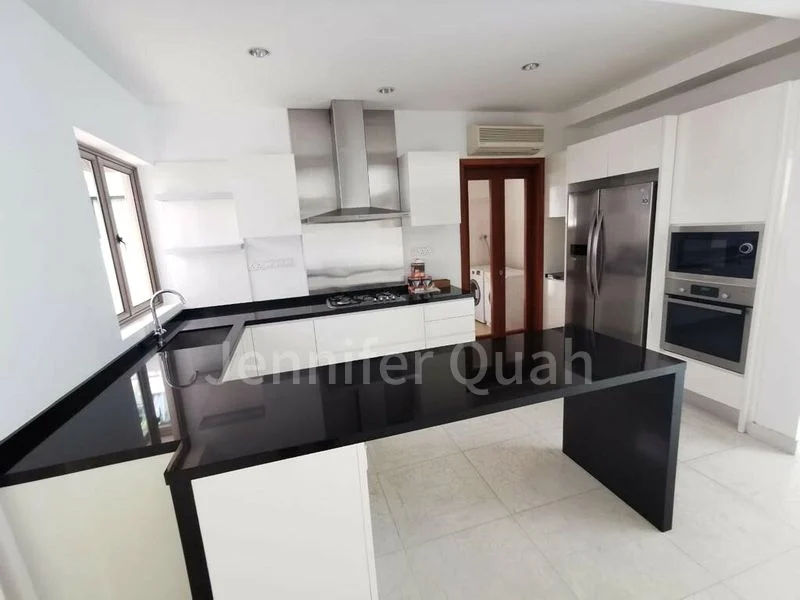 6 Bed Bungalow (Landed) for Rent in  Duchess Garden - Image 12