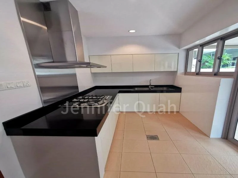 6 Bed Bungalow (Landed) for Rent in  Duchess Garden - Image 14