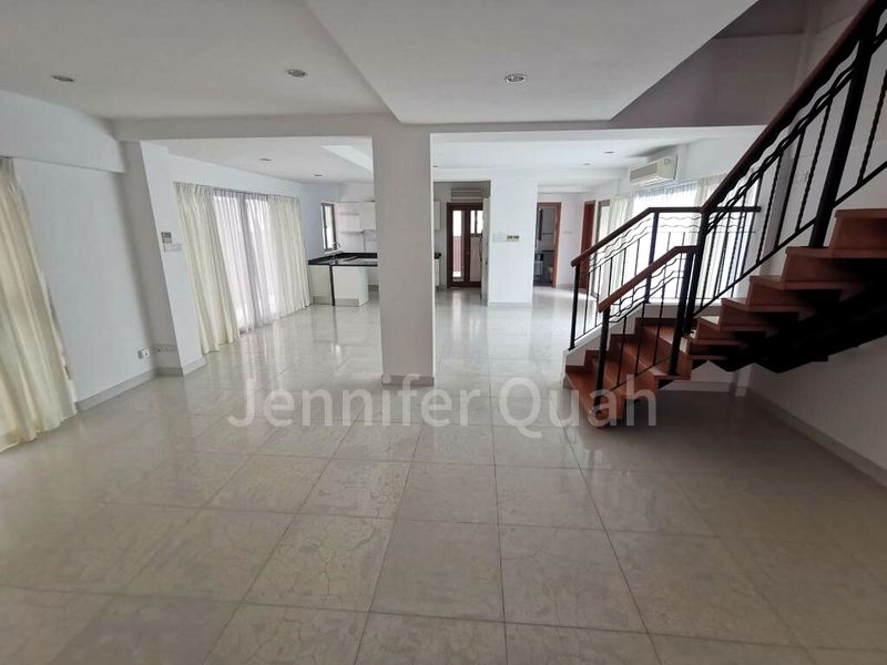 6 Bed Bungalow (Landed) for Rent in  Duchess Garden - Image 9