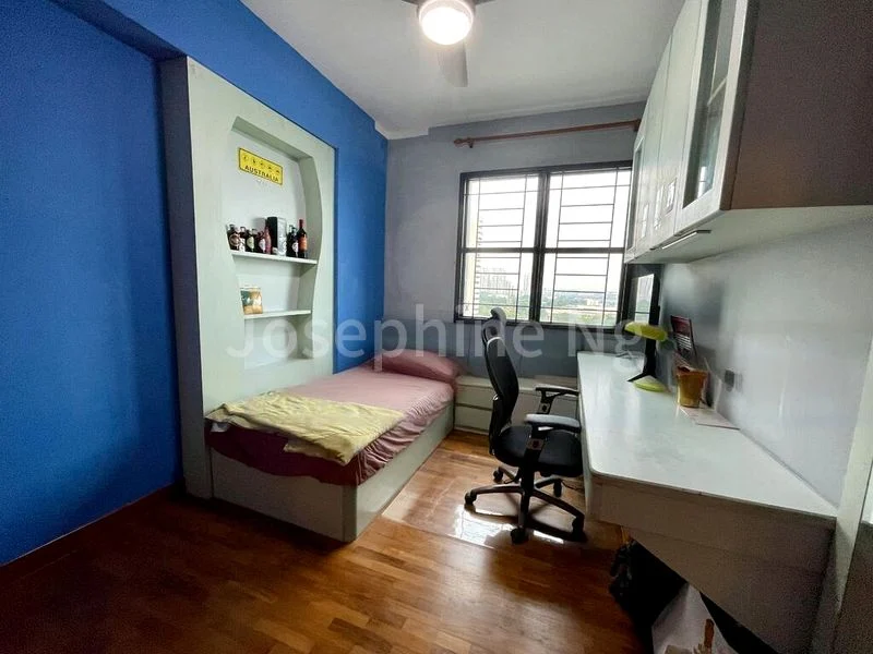 Common Room (Condo) for Rent in  Westmere - Image 1