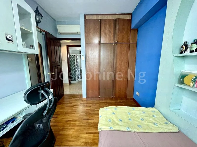 Common Room (Condo) for Rent in  Westmere - Image 2